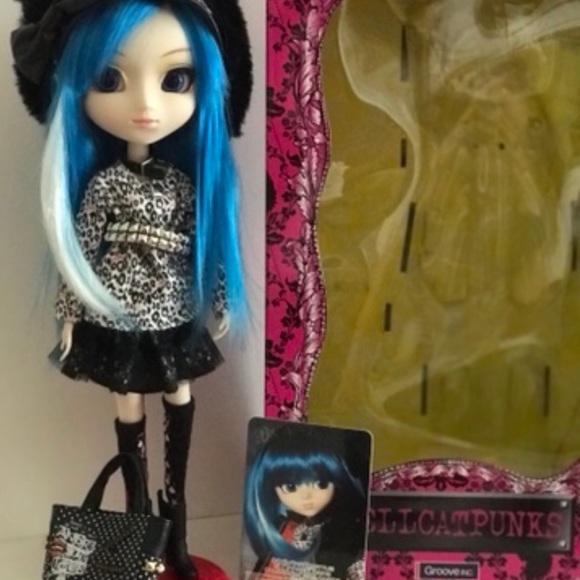 Pullip Groove Hellcatpunks Chelsea Doll - Picture 1 of 3